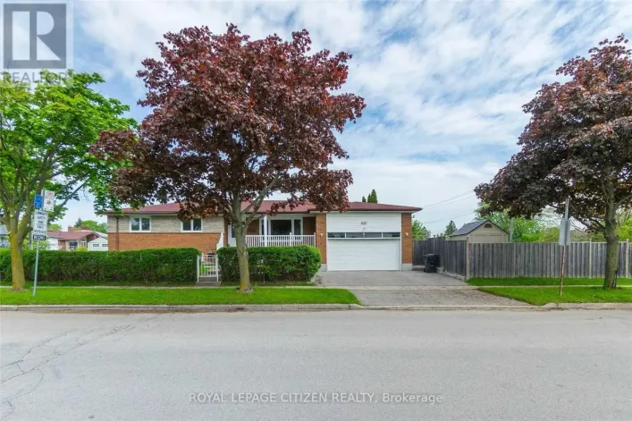 1 CORINTHIAN BOULEVARD, Toronto