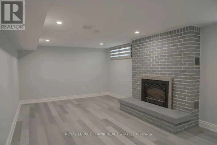 1 CRESCENT COURT, Kawartha Lakes