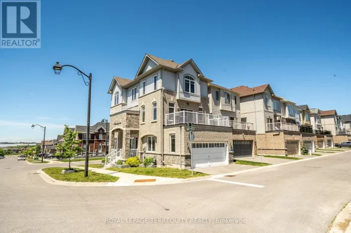 1 DEVINERIDGE AVENUE, Ajax