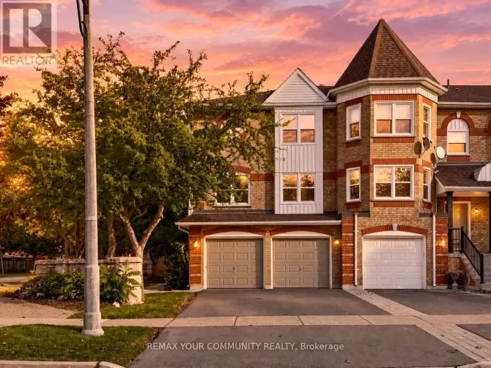 Row / Townhouse for sale: 1 EDENBRIDGE DRIVE, Vaughan