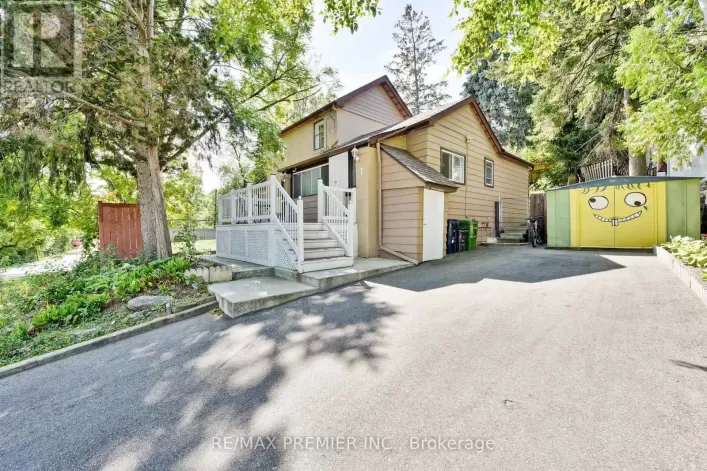 1 EDGEBROOK DRIVE, Toronto