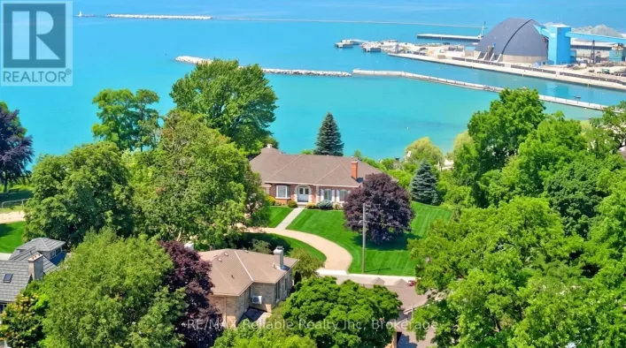 1 HARBOUR LANE, Goderich)