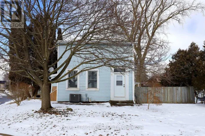 1 JOHN AVENUE, Brant