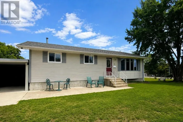 1 KIRKPATRICK AVENUE, Kenora