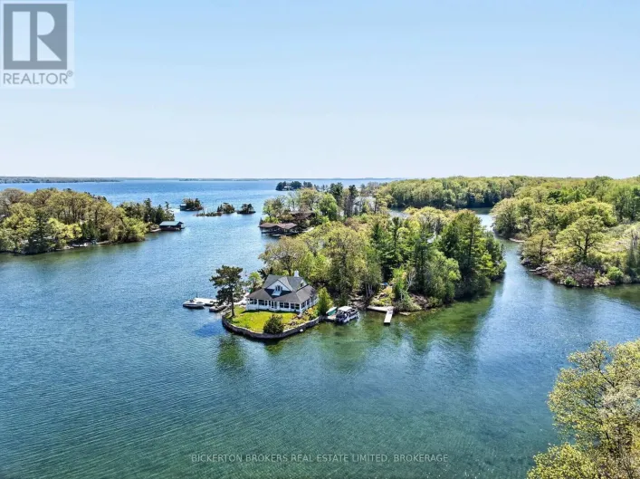 1 KITSYMENIE ISLAND, Leeds and the Thousand Islands