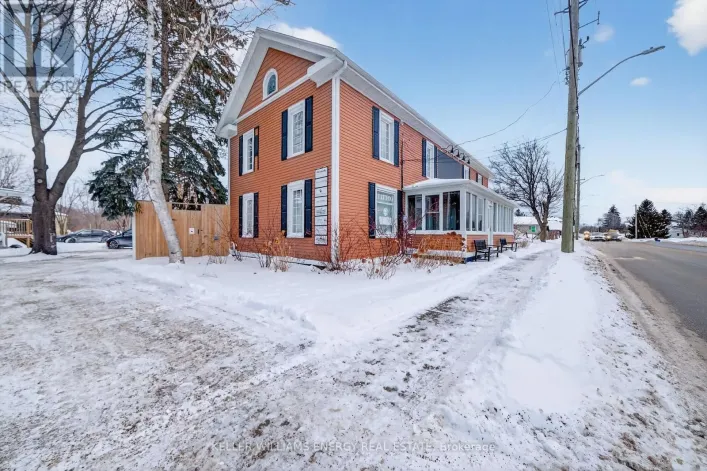 1 LAKE STREET, Prince Edward County