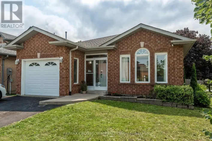 1 LANG DRIVE, Barrie