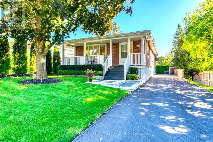 1 LAURENTIDE AVENUE, Aurora