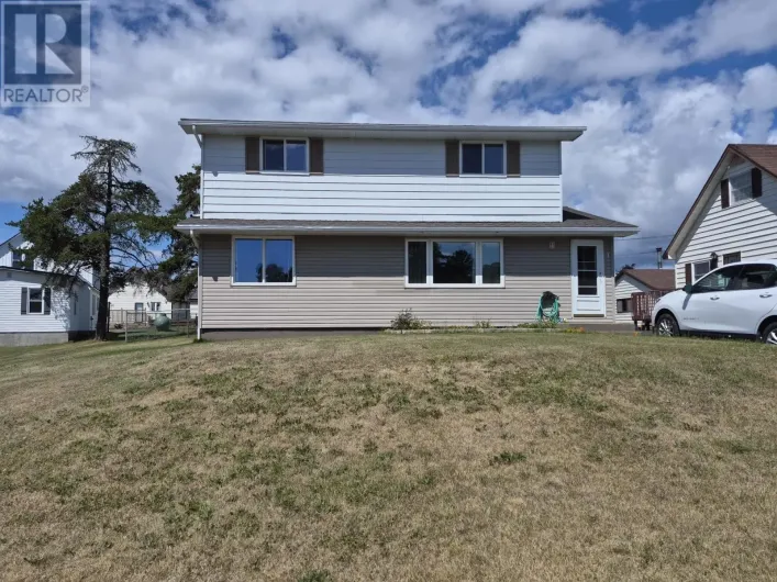 1 LAURIER AVE, Terrace Bay