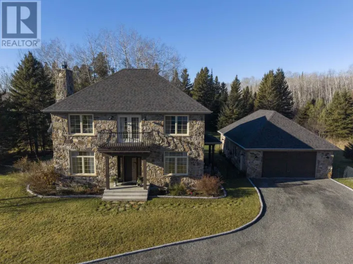 1 Leiterman ST, Kakabeka Falls