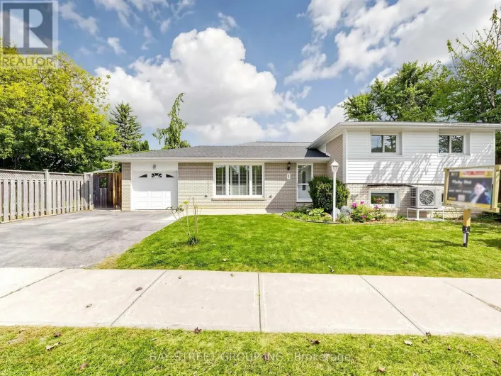 1 LESGAY CRESCENT, Toronto
