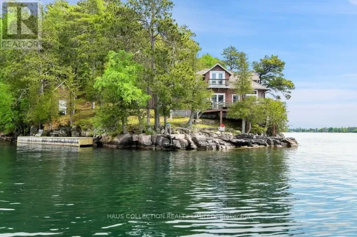 1 LITTLE GRENADIER ISLAND, Leeds and the Thousand Islands