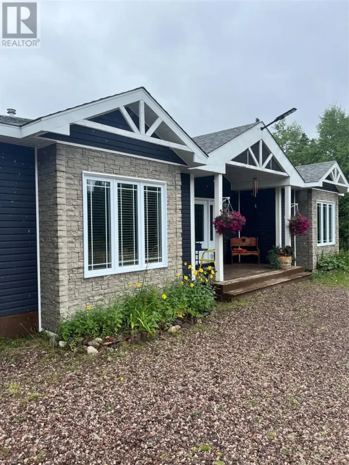 1 Park Road, Birchy Lake