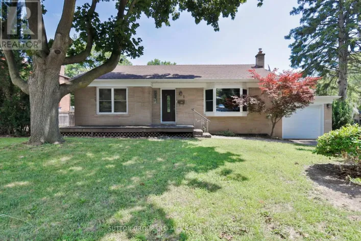 1 PENHALE DRIVE, Toronto