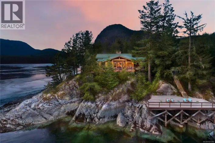 House for sale: 1 Stuart Island, Stuart Island