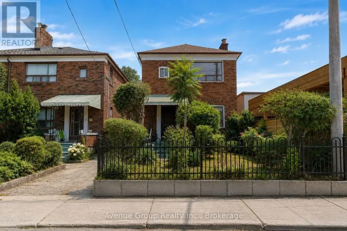 1 WARLAND AVENUE, Toronto