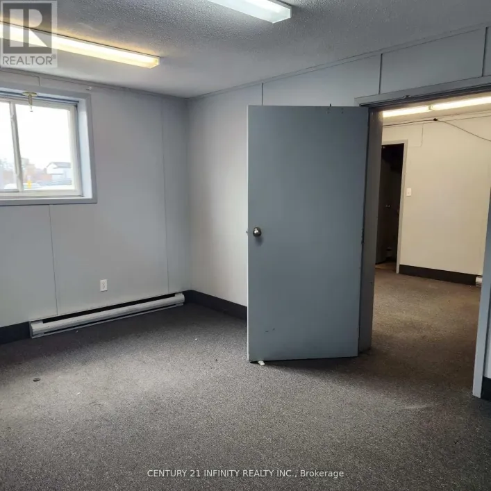10 - 1019 NELSON STREET, Oshawa