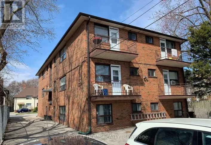10 - 115 EIGHTH STREET, Toronto