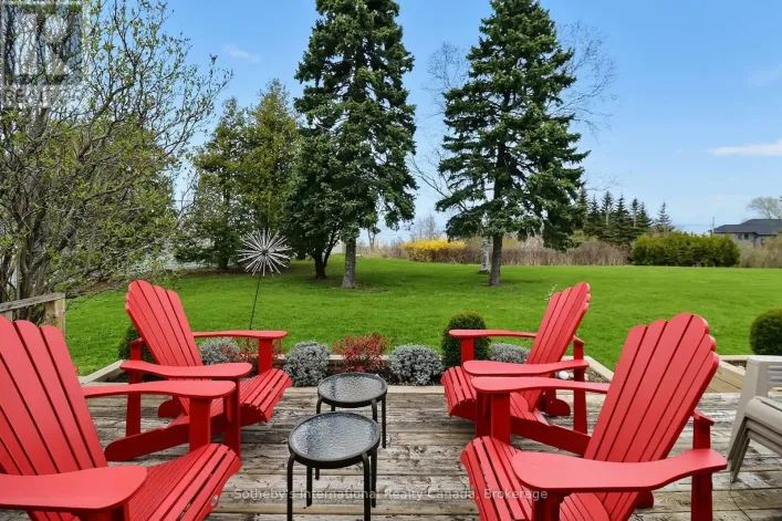 10 - 139 LAKESHORE ROAD E, Blue Mountains