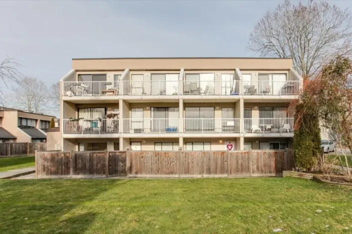 10 17700 60 AVENUE, Surrey