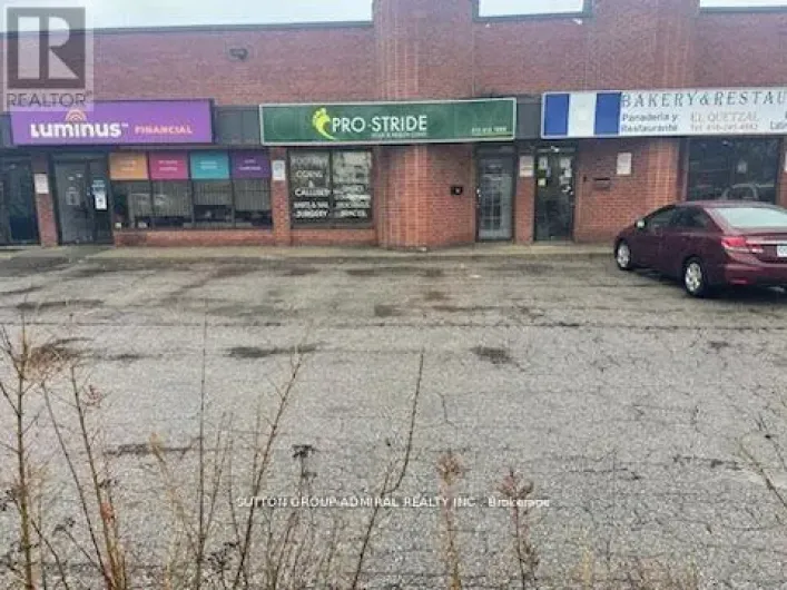 10 - 2011 LAWRENCE AVENUE W, Toronto