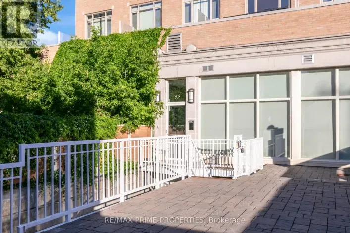 Apartment for sale: 10 - 202 ST PATRICK STREET, Ottawa