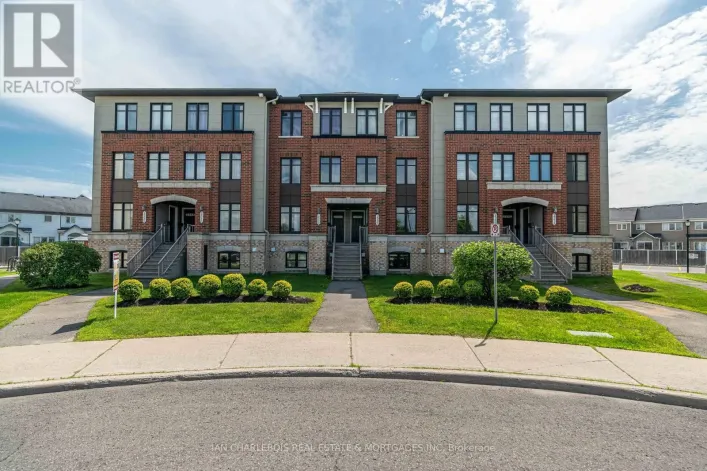 10 - 2382 ESPRIT DRIVE, Ottawa