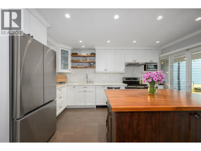 10 2590 AUSTIN AVENUE, Coquitlam