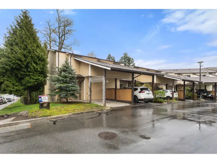 10 27272 32 AVENUE, Langley