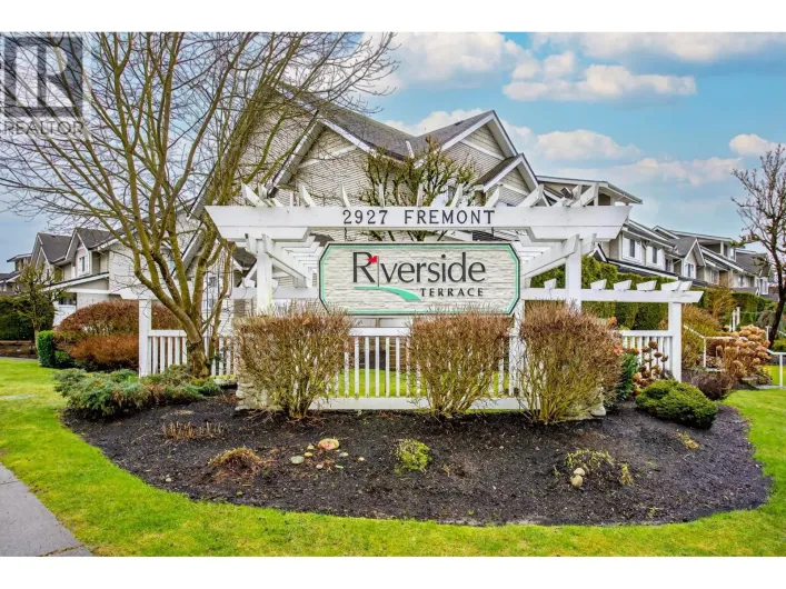 10 2927 FREMONT STREET, Port Coquitlam