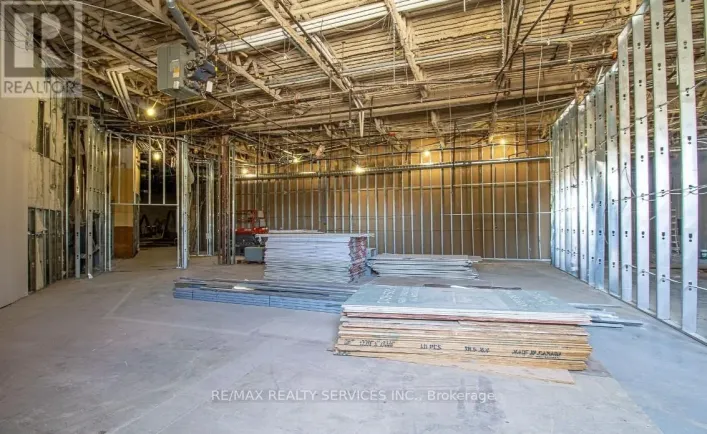 10 - 30 DEAN PARK ROAD, Toronto