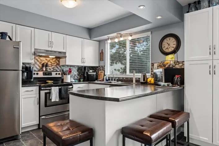 10 3087 IMMEL STREET, Abbotsford