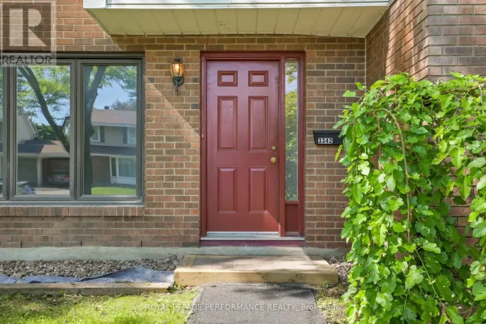 10 - 3342 SOUTHGATE ROAD, Ottawa