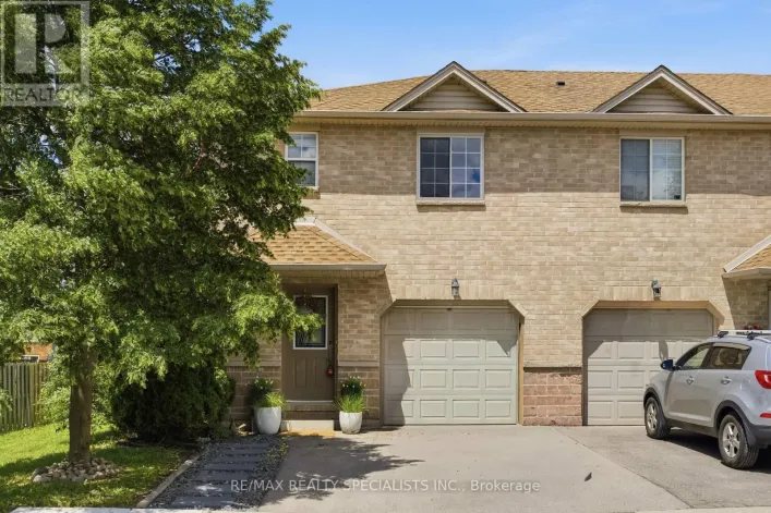 10 - 39 PINEWOODS DRIVE, Hamilton