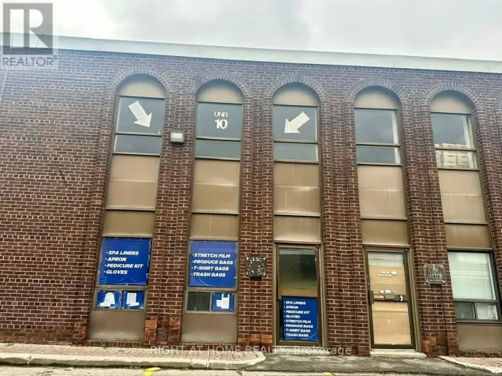 10 - 4478 CHESSWOOD DRIVE, Toronto