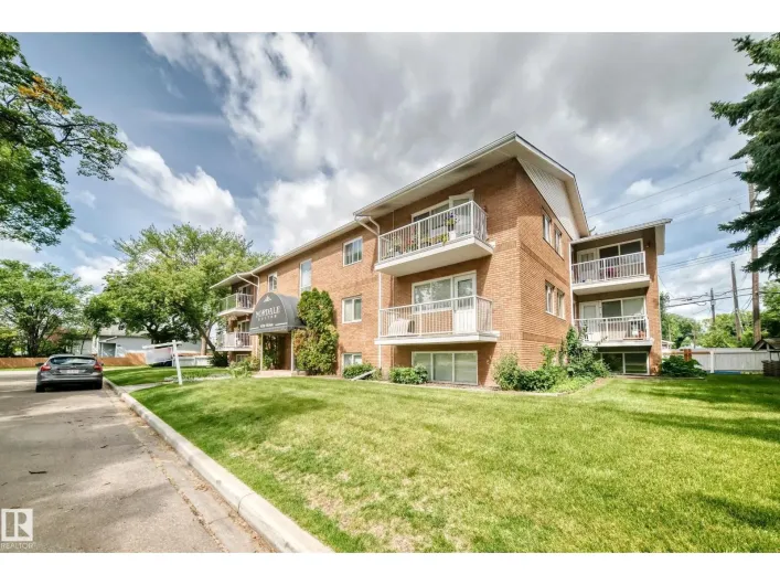 Apartment for sale: #10 6120 118 AV NW, Edmonton