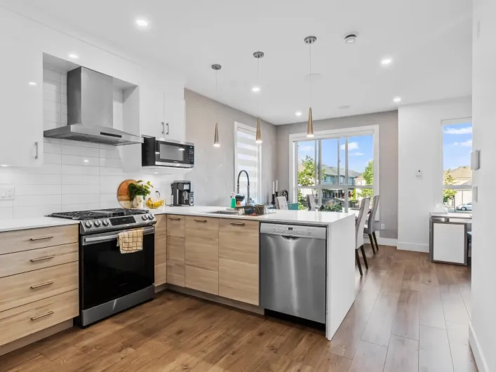 10 7177 194A STREET, Surrey