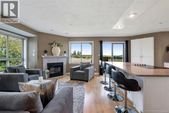 10 7847 East Saanich Rd, Central Saanich