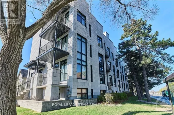 10 - 800 MELWOOD AVENUE, Ottawa