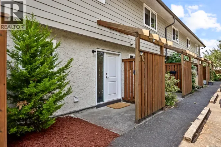 10 951 17th St, Courtenay