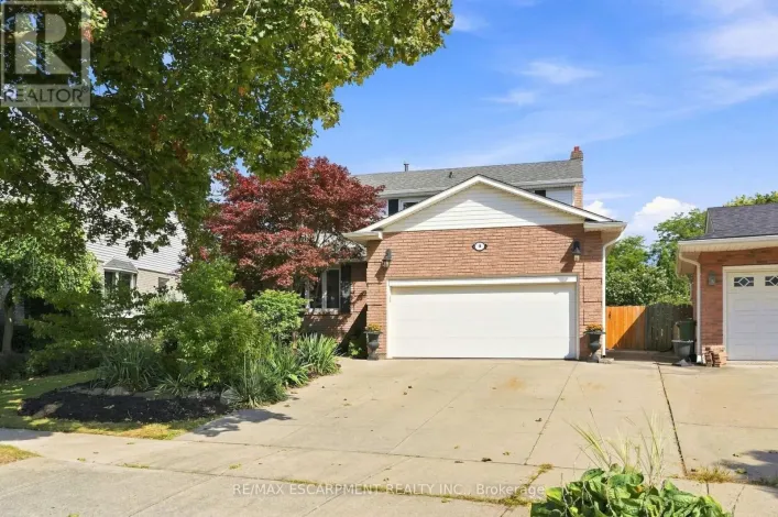 10 ACACIA STREET, Hamilton