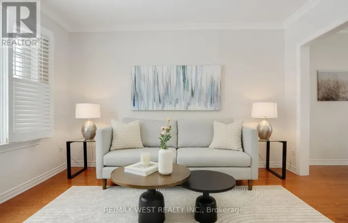 10 ALLANBROOKE DRIVE, Toronto