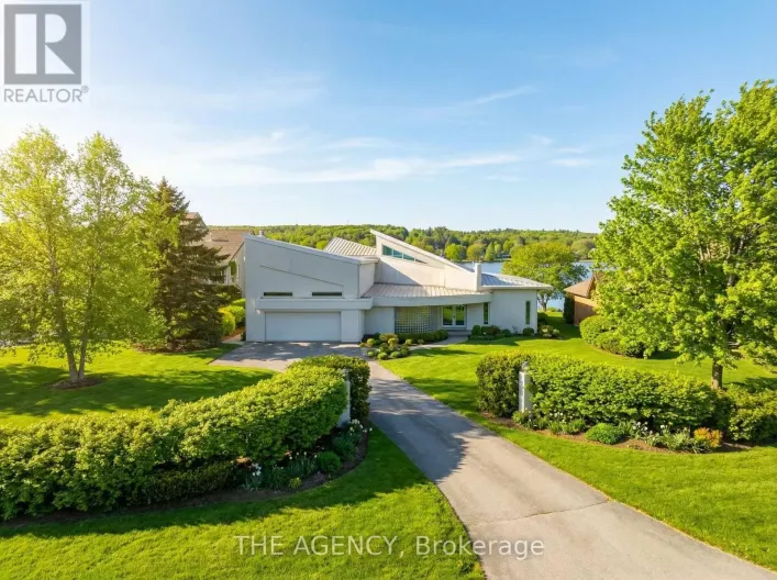 10 BECK BOULEVARD, Penetanguishene