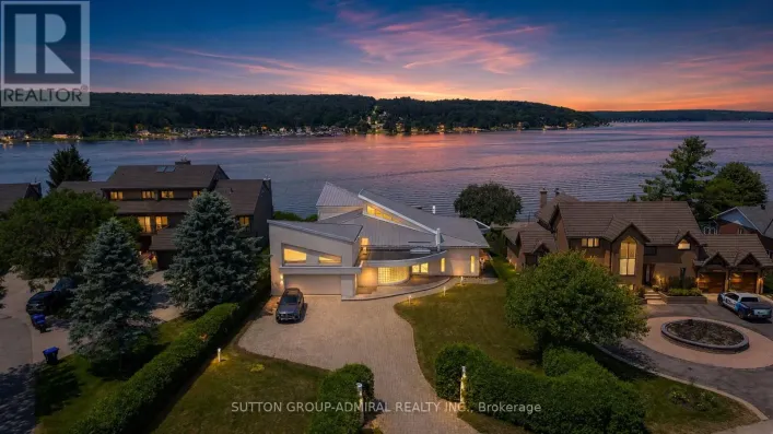 10 BECK BOULEVARD, Penetanguishene