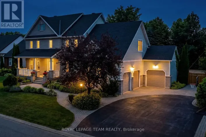 10 BEECHGROVE GARDENS, Ottawa