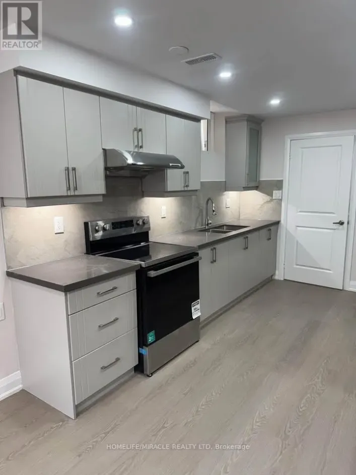 10 BERMONDSEY WAY, Brampton