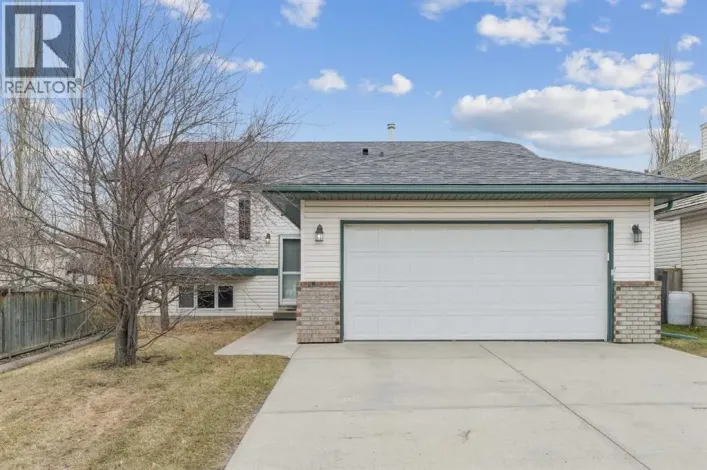 10 Bow Ridge Lane, Cochrane