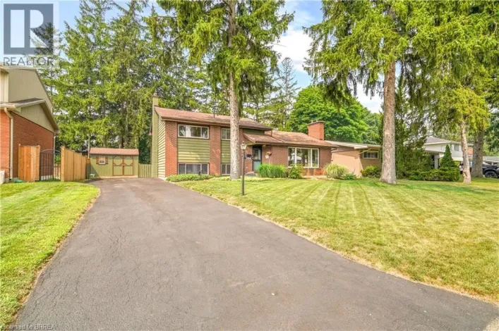 10 BRIER Crescent, Brantford