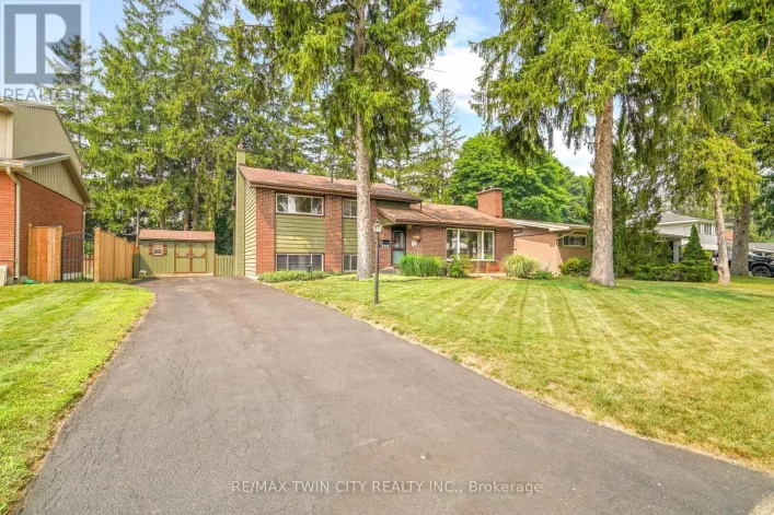 10 BRIER CRESCENT, Brantford