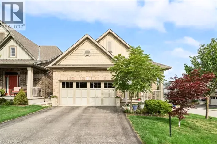 House for sale: 10 CHESTNUT Drive, Rockwood